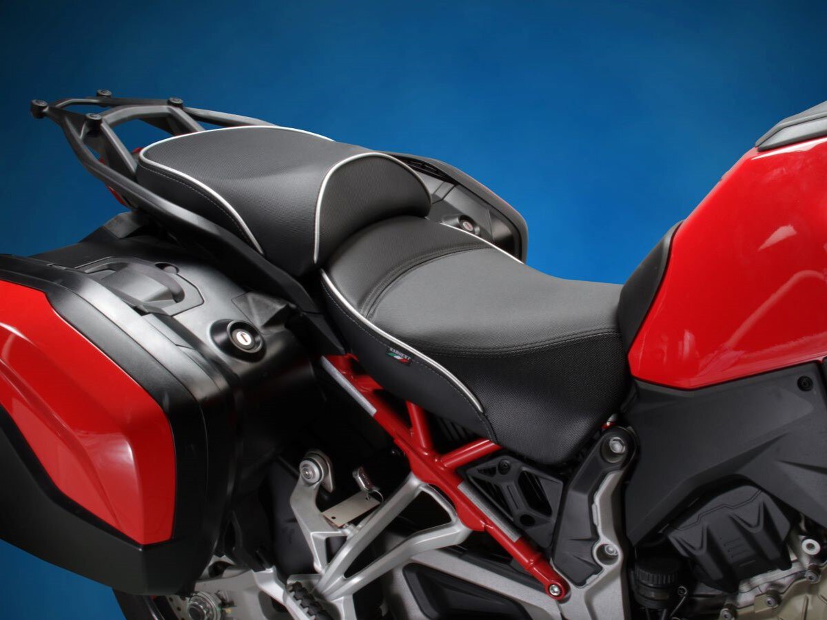 World Sport Performance Plus Seats for the Ducati Multistrada V4 2021+.
